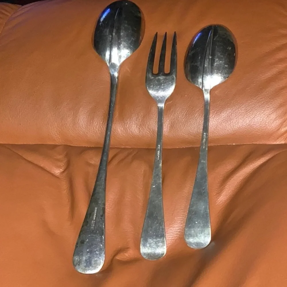 Israel Freeman & Sons Ltd. England Heavy Silver Plated Serving Pieces Vintage